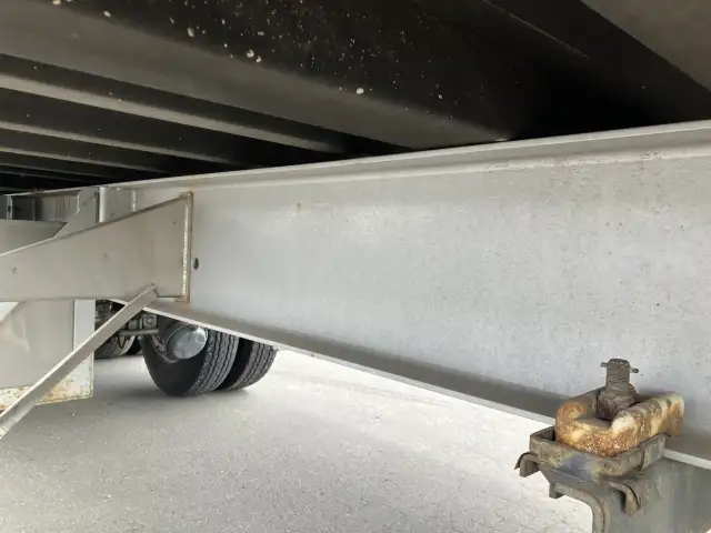 ☆車検付き(R8.8.28)☆ 令和3年 40FT2軸冷凍コンテナシャシSET エアサス(リフトアクスル付) ユニット:MAGNUM PLUS 発電機:サーモキング(SG-3000e) ジョロダー4列 キーストン 積載:24,000㎏ 第五輪8,900㎏以上の画像29