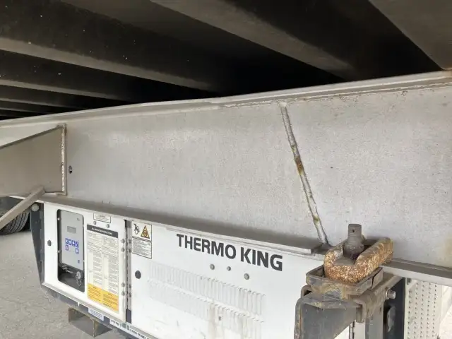 ☆車検付き(R8.8.28)☆ 令和3年 40FT2軸冷凍コンテナシャシSET エアサス(リフトアクスル付) ユニット:MAGNUM PLUS 発電機:サーモキング(SG-3000e) ジョロダー4列 キーストン 積載:24,000㎏ 第五輪8,900㎏以上の画像30