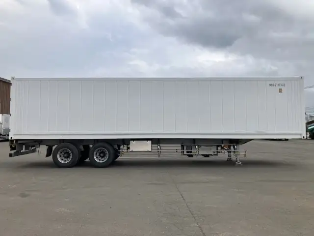 ☆車検付き(R8.8.28)☆ 令和3年 40FT2軸冷凍コンテナシャシSET エアサス(リフトアクスル付) ユニット:MAGNUM PLUS 発電機:サーモキング(SG-3000e) ジョロダー4列 キーストン 積載:24,000㎏ 第五輪8,900㎏以上の画像4
