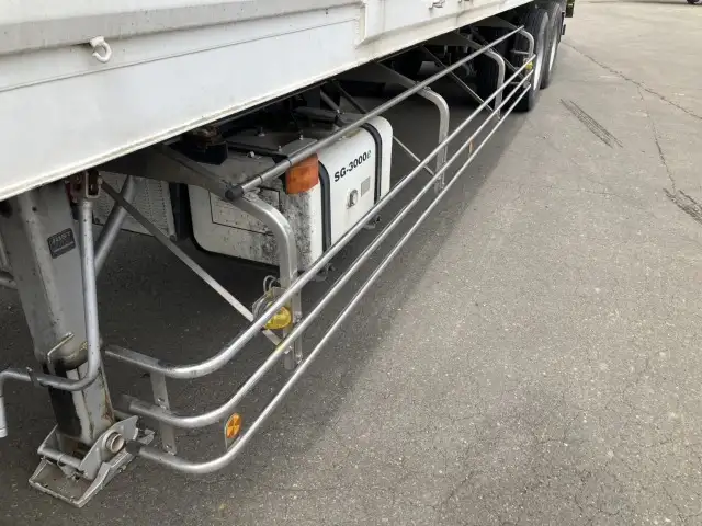 ☆車検付き(R8.8.28)☆ 令和3年 40FT2軸冷凍コンテナシャシSET エアサス(リフトアクスル付) ユニット:MAGNUM PLUS 発電機:サーモキング(SG-3000e) ジョロダー4列 キーストン 積載:24,000㎏ 第五輪8,900㎏以上の画像34