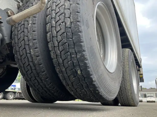 ☆車検付き(R8.8.28)☆ 令和3年 40FT2軸冷凍コンテナシャシSET エアサス(リフトアクスル付) ユニット:MAGNUM PLUS 発電機:サーモキング(SG-3000e) ジョロダー4列 キーストン 積載:24,000㎏ 第五輪8,900㎏以上の画像38