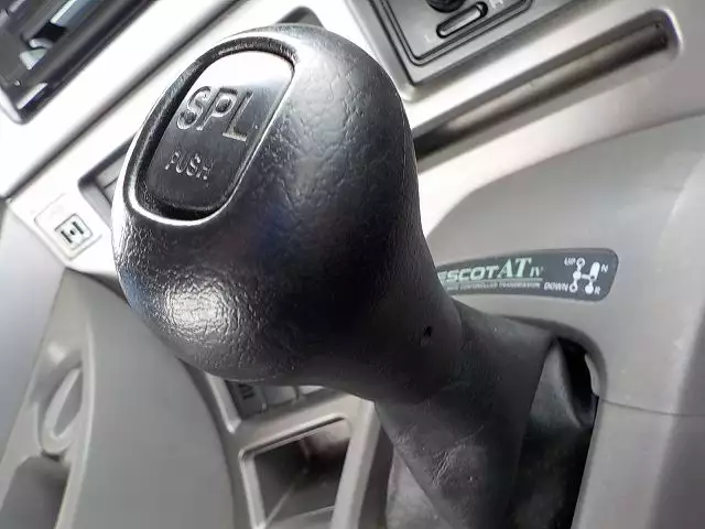 平成18年09月中古大型トラクタヘッド日産UDニッサンディーゼルの画像27