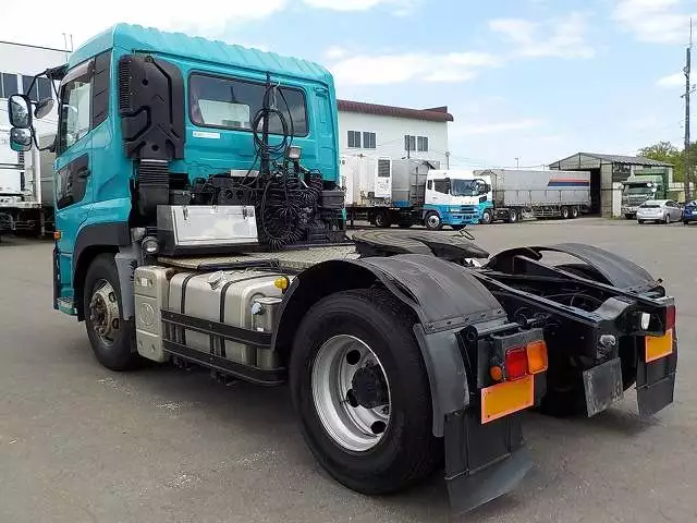 平成18年09月中古大型トラクタヘッド日産UDニッサンディーゼルの画像7