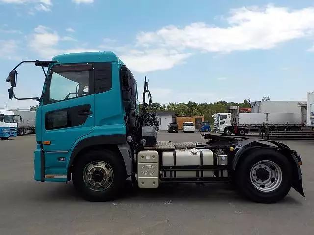 平成18年09月中古大型トラクタヘッド日産UDニッサンディーゼルの画像8