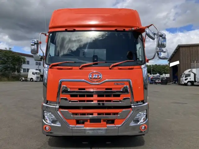 平成30年 UDトラックス トラクターヘッド 460馬力 AT 第五輪:11,000㎏以上 距離:24万㎞ デフロック付 オートチェーンの画像2