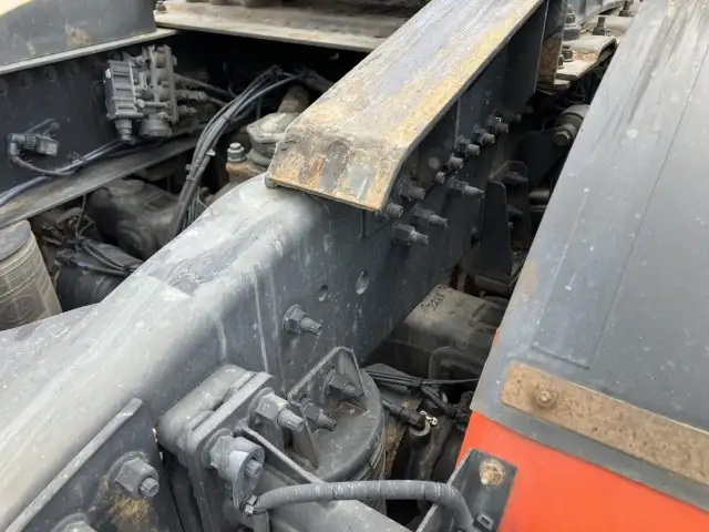 平成30年 UDトラックス トラクターヘッド 460馬力 AT 第五輪:11,000㎏以上 距離:24万㎞ デフロック付 オートチェーンの画像13