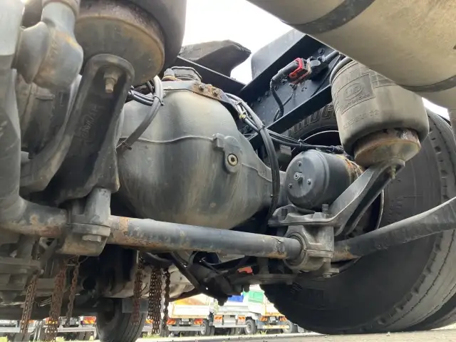 平成30年 UDトラックス トラクターヘッド 460馬力 AT 第五輪:11,000㎏以上 距離:24万㎞ デフロック付 オートチェーンの画像20