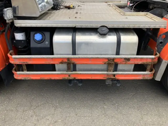 平成30年 UDトラックス トラクターヘッド 460馬力 AT 第五輪:11,000㎏以上 距離:24万㎞ デフロック付 オートチェーンの画像22