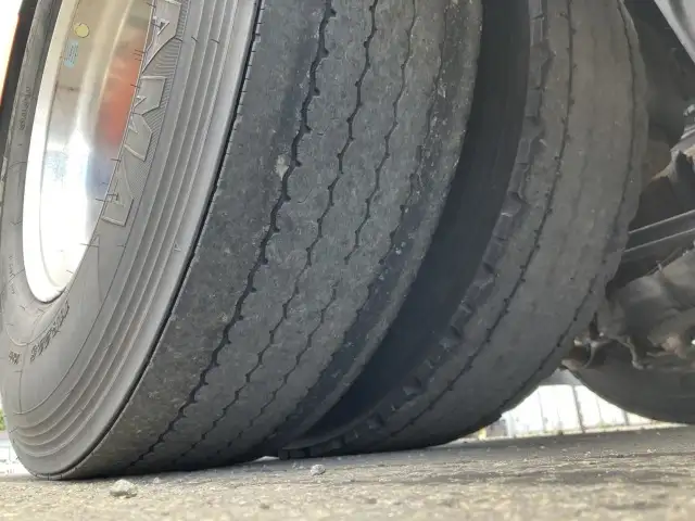 平成30年 UDトラックス トラクターヘッド 460馬力 AT 第五輪:11,000㎏以上 距離:24万㎞ デフロック付 オートチェーンの画像28