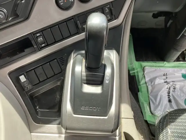 平成30年 UDトラックス トラクターヘッド 460馬力 AT 第五輪:11,000㎏以上 距離:24万㎞ デフロック付 オートチェーンの画像34