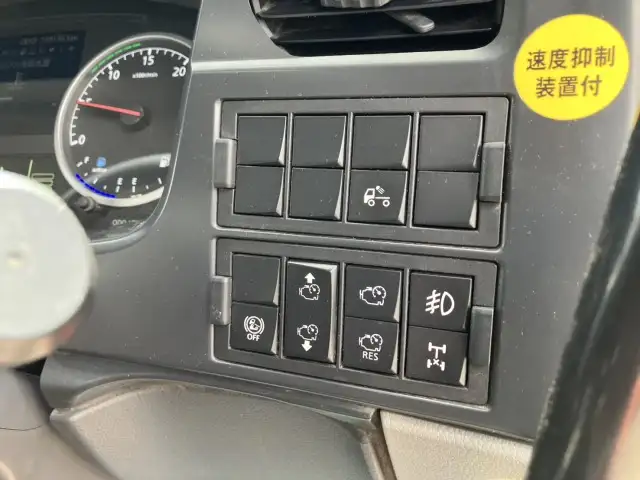 平成30年 UDトラックス トラクターヘッド 460馬力 AT 第五輪:11,000㎏以上 距離:24万㎞ デフロック付 オートチェーンの画像37