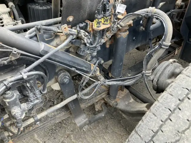 平成30年 UDトラックス トラクターヘッド 460馬力 AT 第五輪:11,000㎏以上 距離:24万㎞ デフロック付 オートチェーンの画像43