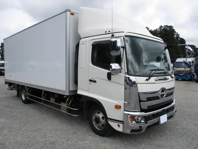 令和4年 日野 4t冷凍車 6200ワイド エアサス 格納PG 積載:2,500kg 距離:12万㎞ 冷凍機:菱重の画像3