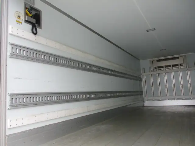 令和4年 日野 4t冷凍車 6200ワイド エアサス 格納PG 積載:2,500kg 距離:12万㎞ 冷凍機:菱重の画像23