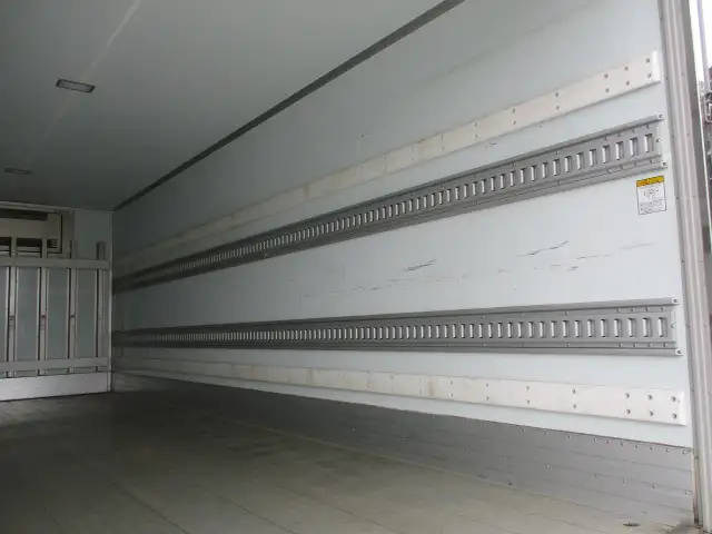 令和4年 日野 4t冷凍車 6200ワイド エアサス 格納PG 積載:2,500kg 距離:12万㎞ 冷凍機:菱重の画像24