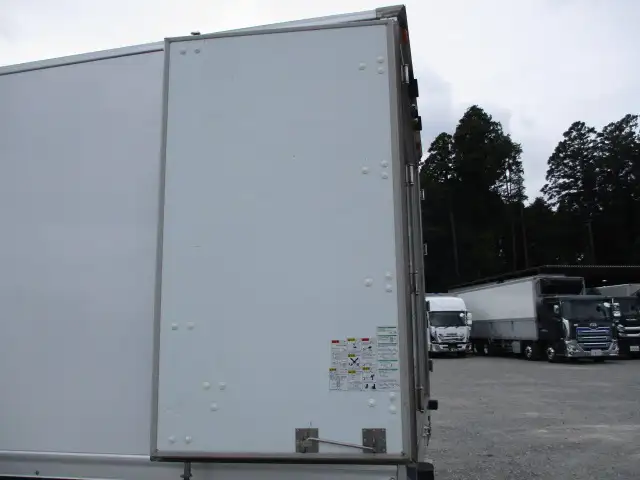 令和4年 日野 4t冷凍車 6200ワイド エアサス 格納PG 積載:2,500kg 距離:12万㎞ 冷凍機:菱重の画像27