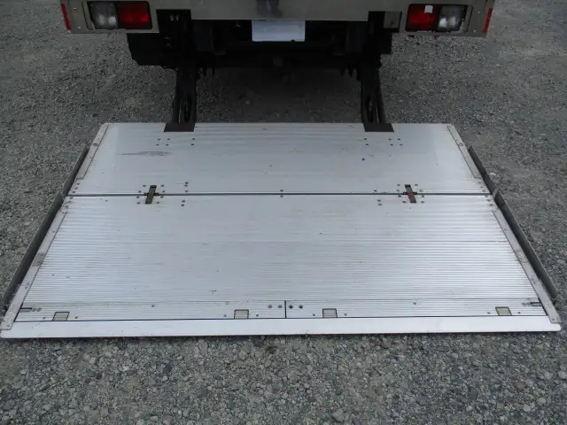 令和4年 日野 4t冷凍車 6200ワイド エアサス 格納PG 積載:2,500kg 距離:12万㎞ 冷凍機:菱重の画像31