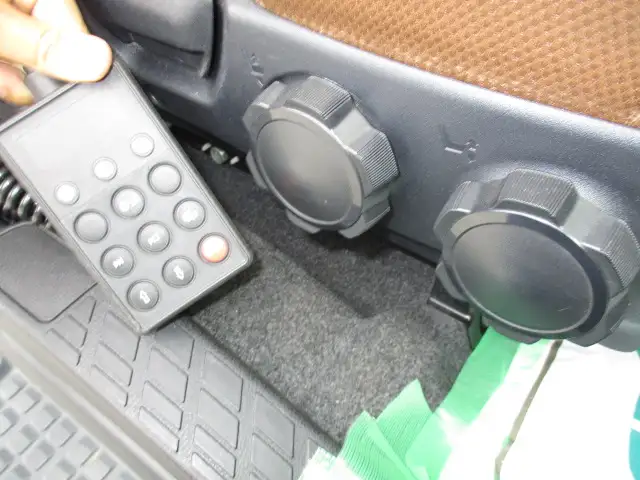 令和4年 日野 4t冷凍車 6200ワイド エアサス 格納PG 積載:2,500kg 距離:12万㎞ 冷凍機:菱重の画像33