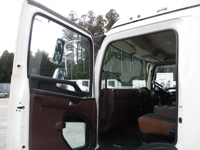 令和4年 日野 4t冷凍車 6200ワイド エアサス 格納PG 積載:2,500kg 距離:12万㎞ 冷凍機:菱重の画像47