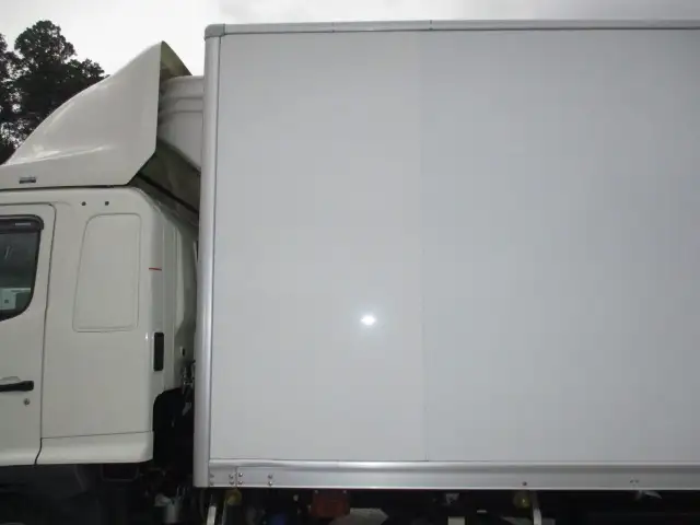 令和4年 日野 4t冷凍車 6200ワイド エアサス 格納PG 積載:2,500kg 距離:12万㎞ 冷凍機:菱重の画像57