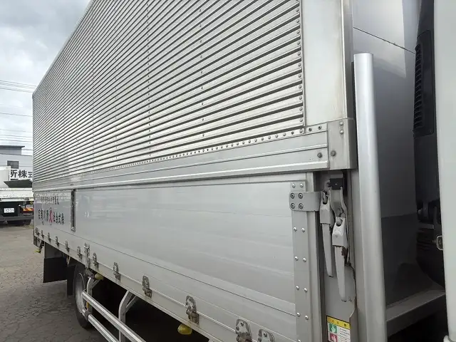 10月~貸出予定 車検令和8年5月22日迄 平成28年 いすゞ 6200ワイド 4tアルミウィング 距離:13万㎞ 積載:3,000㎏ 床:木床 の画像24