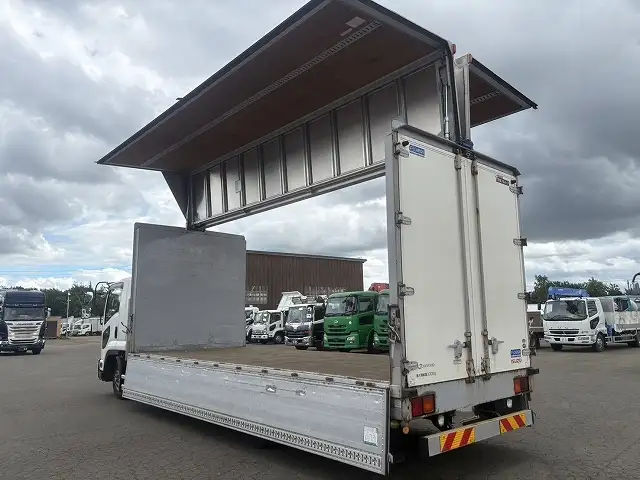 10月~貸出予定 車検令和8年5月22日迄 平成28年 いすゞ 6200ワイド 4tアルミウィング 距離:13万㎞ 積載:3,000㎏ 床:木床 の画像33