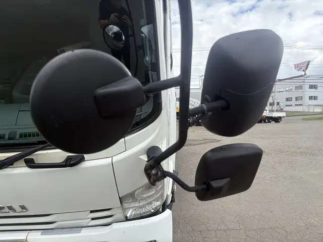 10月~貸出予定 車検令和8年5月22日迄 平成28年 いすゞ 6200ワイド 4tアルミウィング 距離:13万㎞ 積載:3,000㎏ 床:木床 の画像38