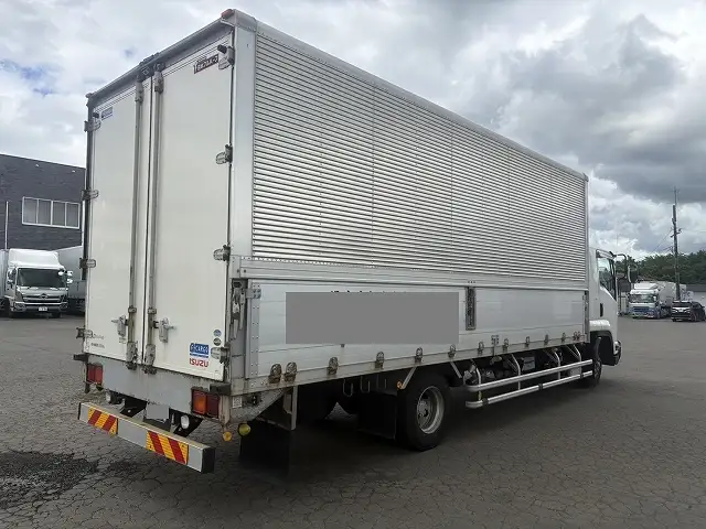 10月~貸出予定 車検令和8年5月22日迄 平成28年 いすゞ 6200ワイド 4tアルミウィング 距離:13万㎞ 積載:3,000㎏ 床:木床 の画像5