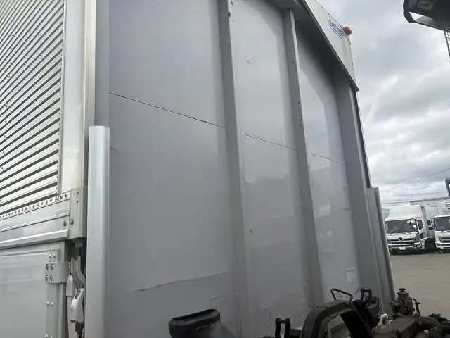 10月~貸出予定 車検令和8年5月22日迄 平成28年 いすゞ 6200ワイド 4tアルミウィング 距離:13万㎞ 積載:3,000㎏ 床:木床 の画像41