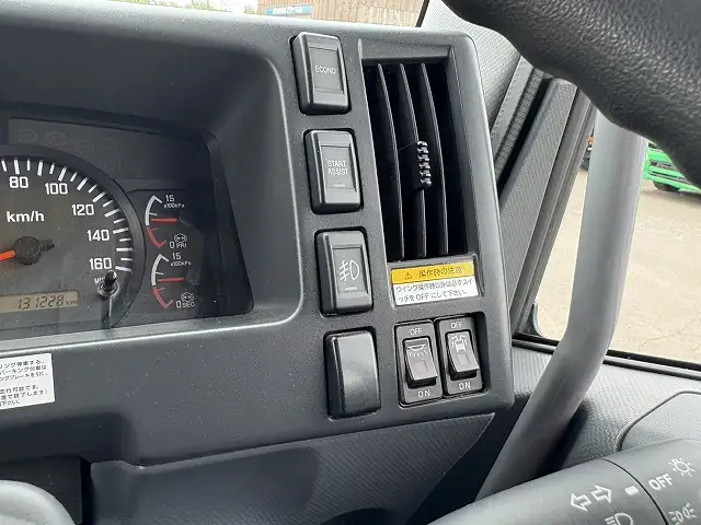 10月~貸出予定 車検令和8年5月22日迄 平成28年 いすゞ 6200ワイド 4tアルミウィング 距離:13万㎞ 積載:3,000㎏ 床:木床 の画像44