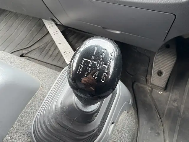 10月~貸出予定 車検令和8年5月22日迄 平成28年 いすゞ 6200ワイド 4tアルミウィング 距離:13万㎞ 積載:3,000㎏ 床:木床 の画像47