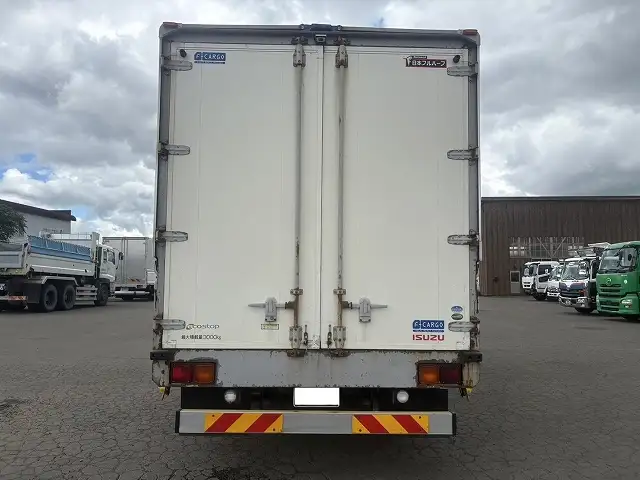 10月~貸出予定 車検令和8年5月22日迄 平成28年 いすゞ 6200ワイド 4tアルミウィング 距離:13万㎞ 積載:3,000㎏ 床:木床 の画像6