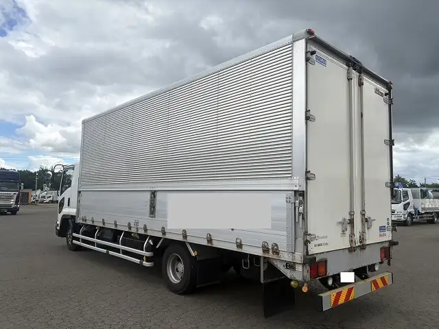 10月~貸出予定 車検令和8年5月22日迄 平成28年 いすゞ 6200ワイド 4tアルミウィング 距離:13万㎞ 積載:3,000㎏ 床:木床 の画像7