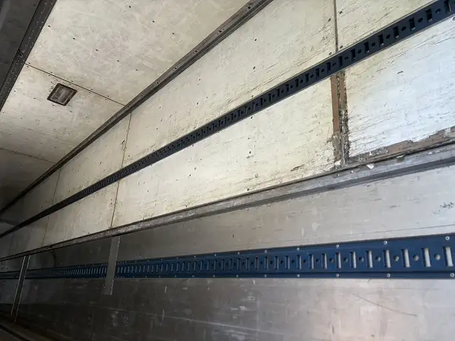 ナンバー付き 平成15年 フルハーフ 13m2軸ウィングトレーラー(テーパー型) リフトアクスル 積載:18,900㎏ 第五輪荷重:9,400㎏以上 エアジョロダー付きの画像15