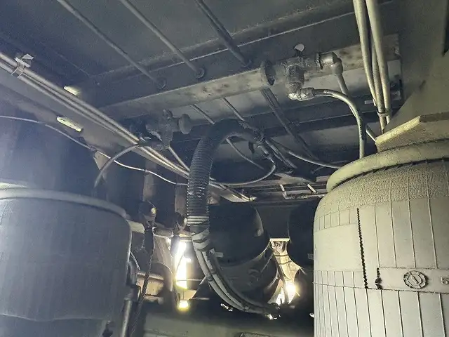 ナンバー付き 平成15年 フルハーフ 13m2軸ウィングトレーラー(テーパー型) リフトアクスル 積載:18,900㎏ 第五輪荷重:9,400㎏以上 エアジョロダー付きの画像19