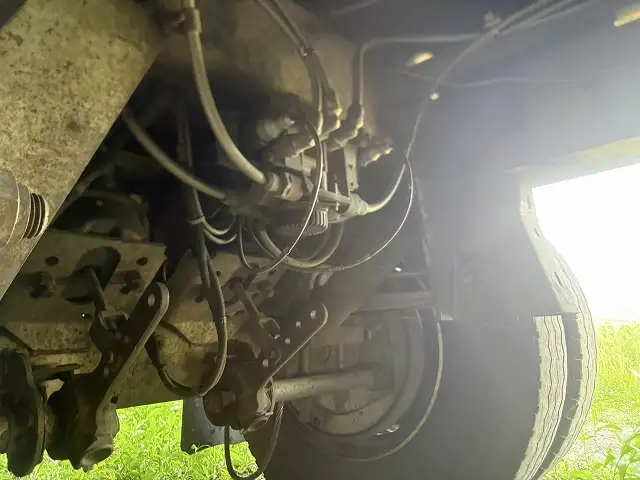 ナンバー付き 平成15年 フルハーフ 13m2軸ウィングトレーラー(テーパー型) リフトアクスル 積載:18,900㎏ 第五輪荷重:9,400㎏以上 エアジョロダー付きの画像20