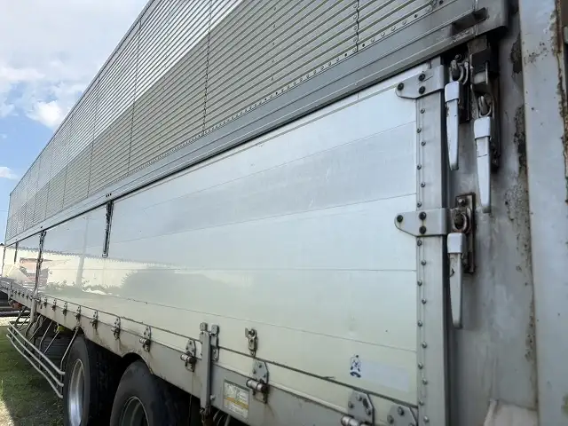 ナンバー付き 平成15年 フルハーフ 13m2軸ウィングトレーラー(テーパー型) リフトアクスル 積載:18,900㎏ 第五輪荷重:9,400㎏以上 エアジョロダー付きの画像7
