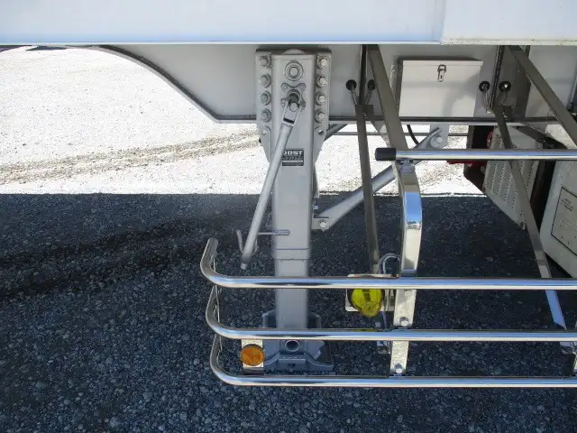 【関東保管】冷箱 新品未使用　令和7年　トレクス　40FT3軸冷凍コンテナシャシSET　ユニット：MAGNUM PLUS　発電機：SG3000（中古）　ジョロダー4列　キーストン　観音SD　リフトアクスル(後後軸残し)　積載：30,480㎏　第五輪：10,830㎏以上の画像15