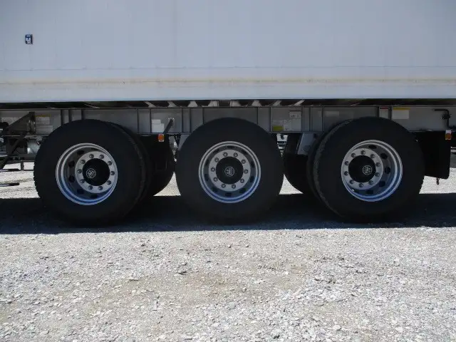 【関東保管】冷箱 新品未使用　令和7年　トレクス　40FT3軸冷凍コンテナシャシSET　ユニット：MAGNUM PLUS　発電機：SG3000（中古）　ジョロダー4列　キーストン　観音SD　リフトアクスル(後後軸残し)　積載：30,480㎏　第五輪：10,830㎏以上の画像21