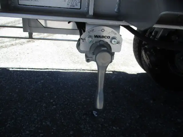 【関東保管】冷箱 新品未使用　令和7年　トレクス　40FT3軸冷凍コンテナシャシSET　ユニット：MAGNUM PLUS　発電機：SG3000（中古）　ジョロダー4列　キーストン　観音SD　リフトアクスル(後後軸残し)　積載：30,480㎏　第五輪：10,830㎏以上の画像29