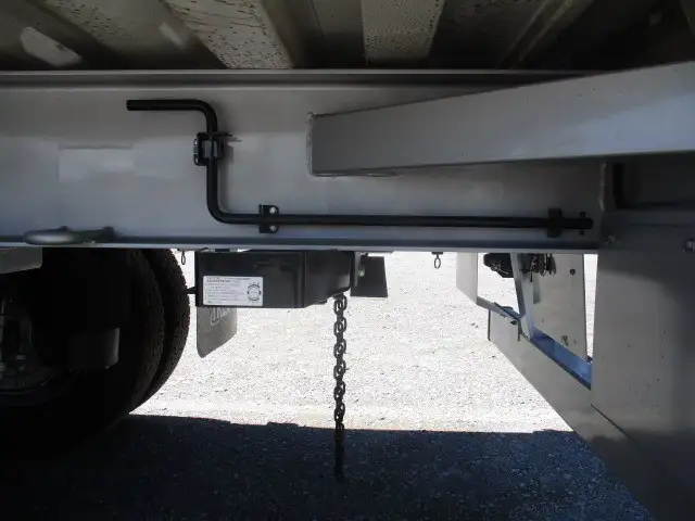 【関東保管】冷箱 新品未使用　令和7年　トレクス　40FT3軸冷凍コンテナシャシSET　ユニット：MAGNUM PLUS　発電機：SG3000（中古）　ジョロダー4列　キーストン　観音SD　リフトアクスル(後後軸残し)　積載：30,480㎏　第五輪：10,830㎏以上の画像32