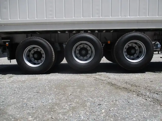 【関東保管】冷箱 新品未使用　令和7年　トレクス　40FT3軸冷凍コンテナシャシSET　ユニット：MAGNUM PLUS　発電機：SG3000（中古）　ジョロダー4列　キーストン　観音SD　リフトアクスル(後後軸残し)　積載：30,480㎏　第五輪：10,830㎏以上の画像58