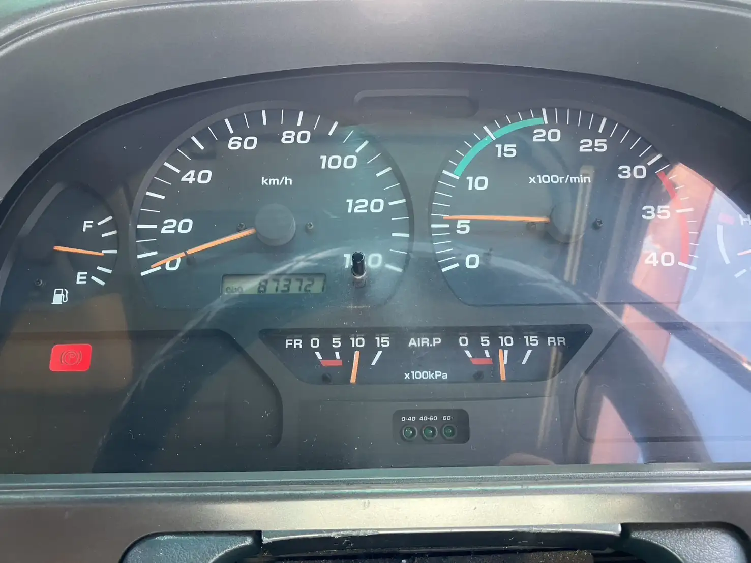 格安!平成13年 ニッサンディーゼル 増トンセルフクレーン 6メーターワイド 車検切れナンバー付きの画像28