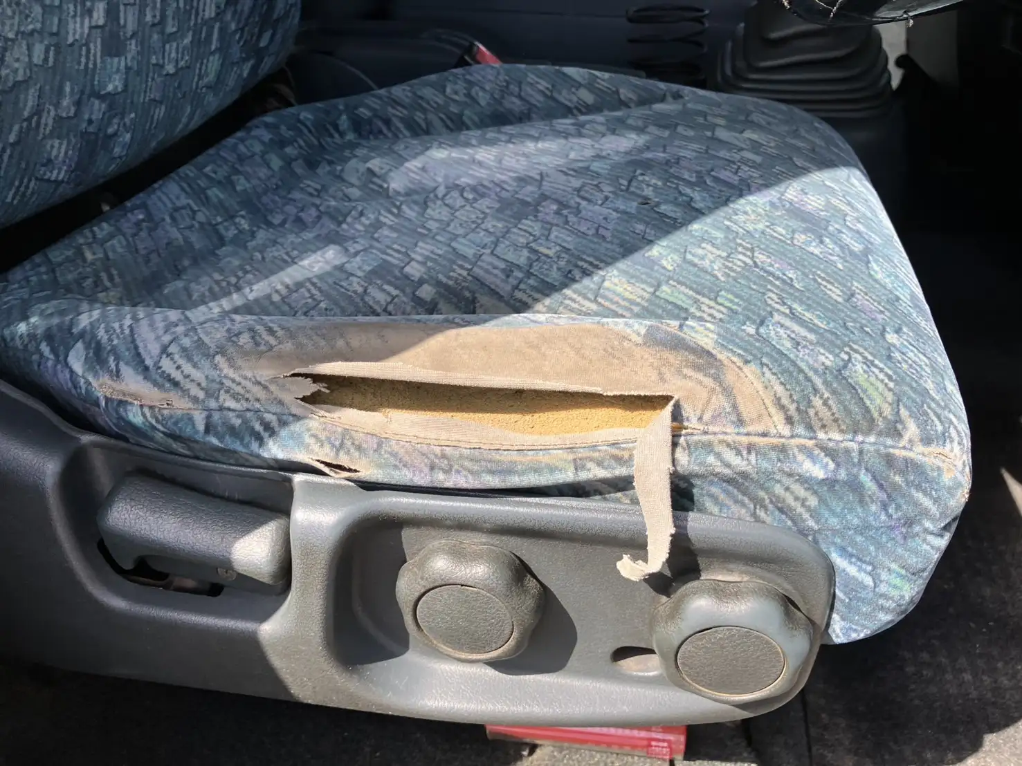 格安!平成13年 ニッサンディーゼル 増トンセルフクレーン 6メーターワイド 車検切れナンバー付きの画像30