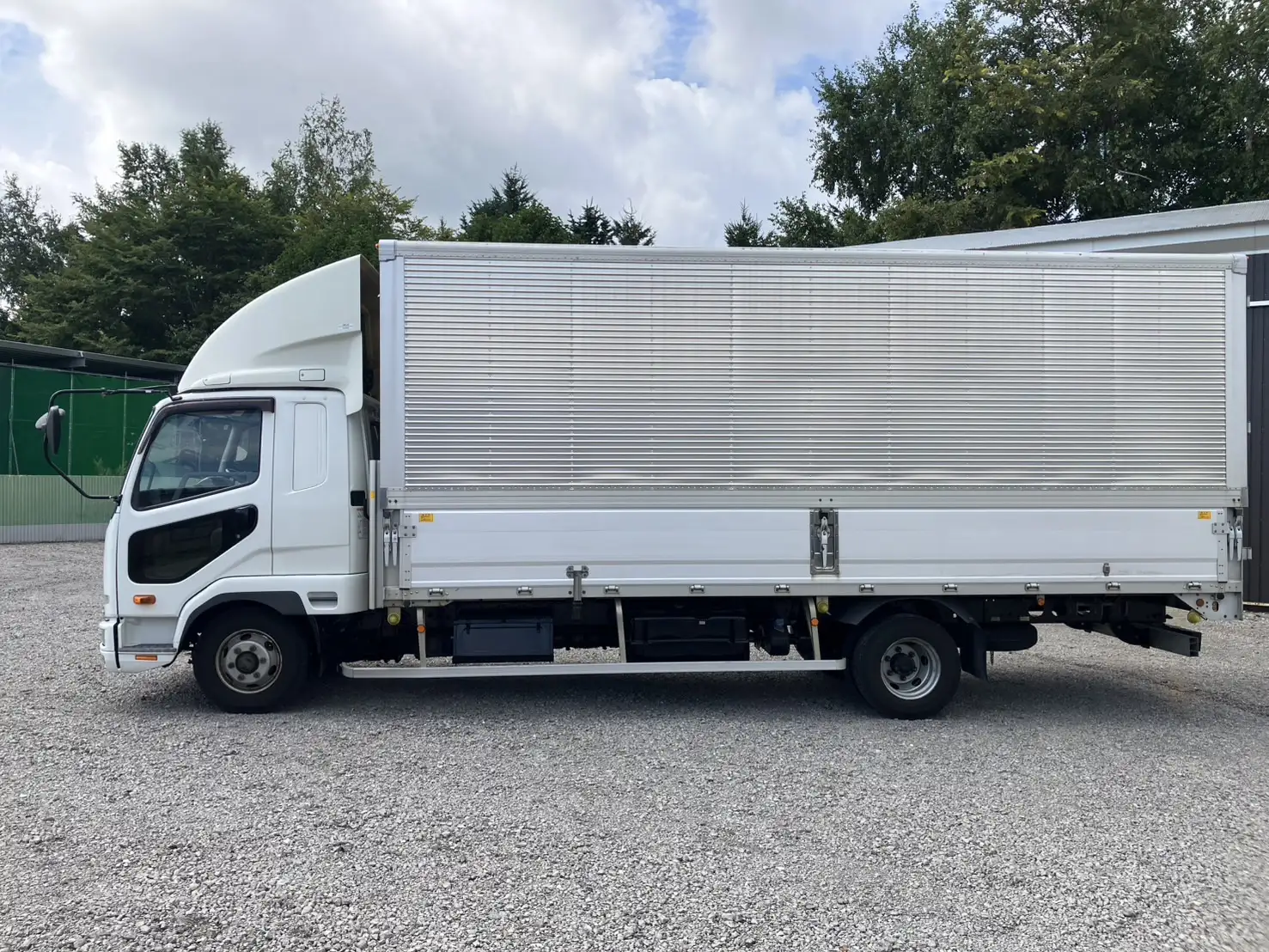 即戦力!(車検付R8.7)平成29年 三菱 4tウイング 6200ワイド リアエアサスの画像2