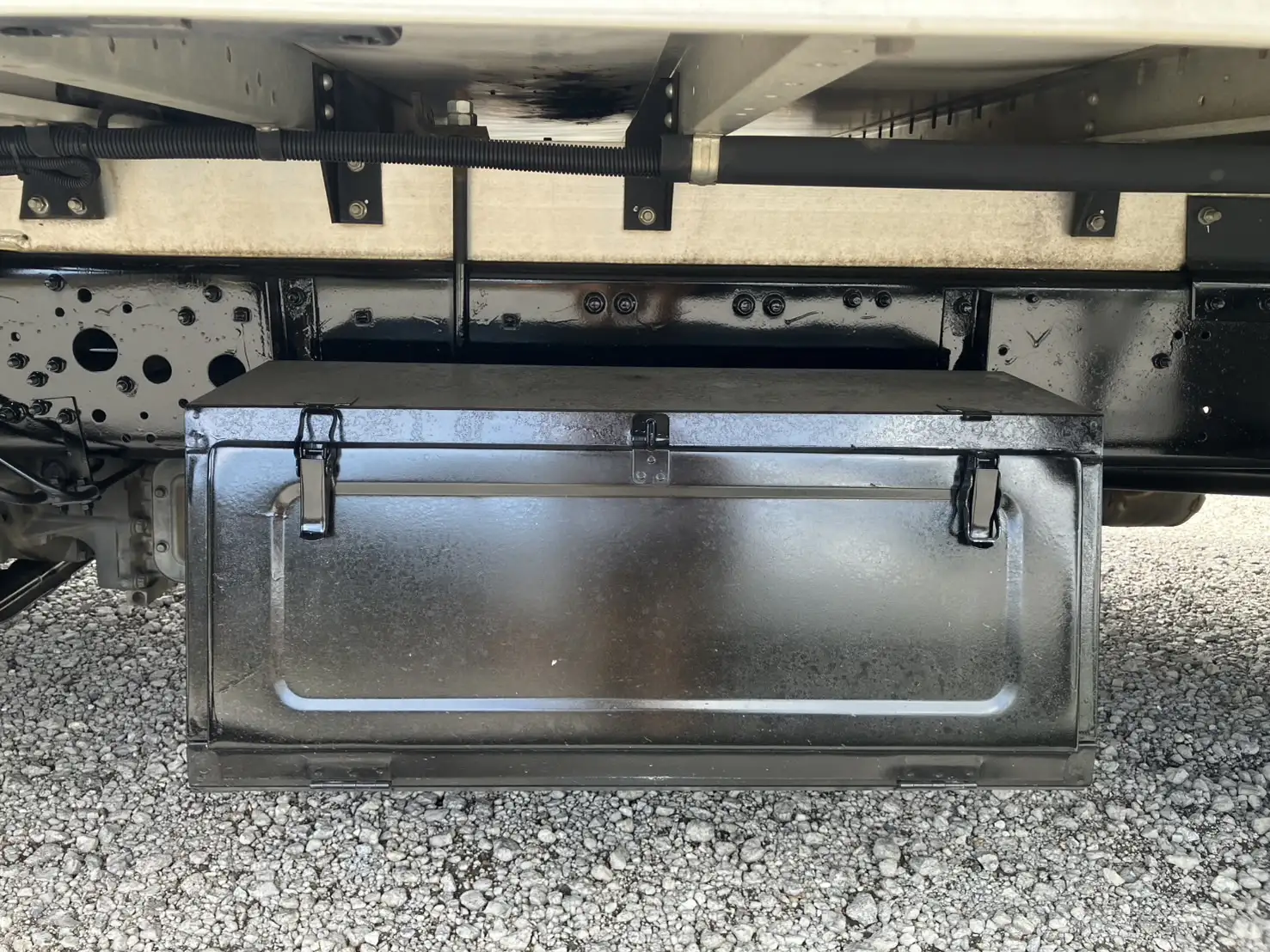 即戦力!(車検付R8.7)平成29年 三菱 4tウイング 6200ワイド リアエアサスの画像11