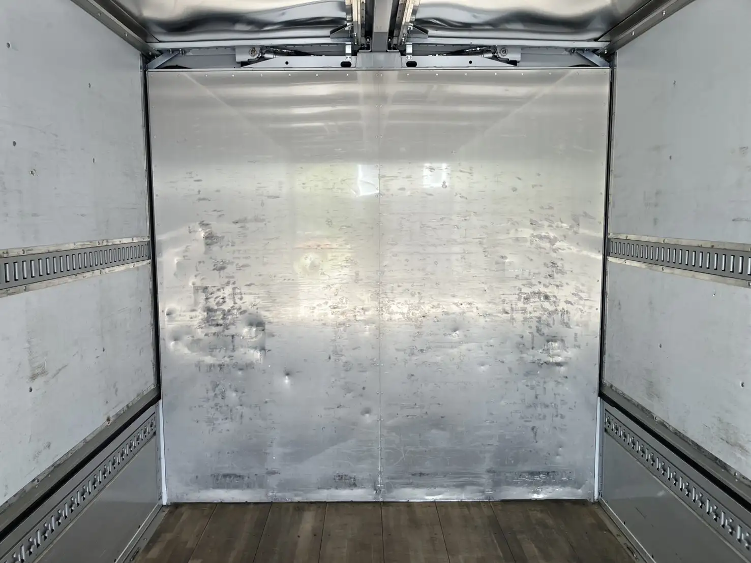 即戦力!(車検付R8.7)平成29年 三菱 4tウイング 6200ワイド リアエアサスの画像23