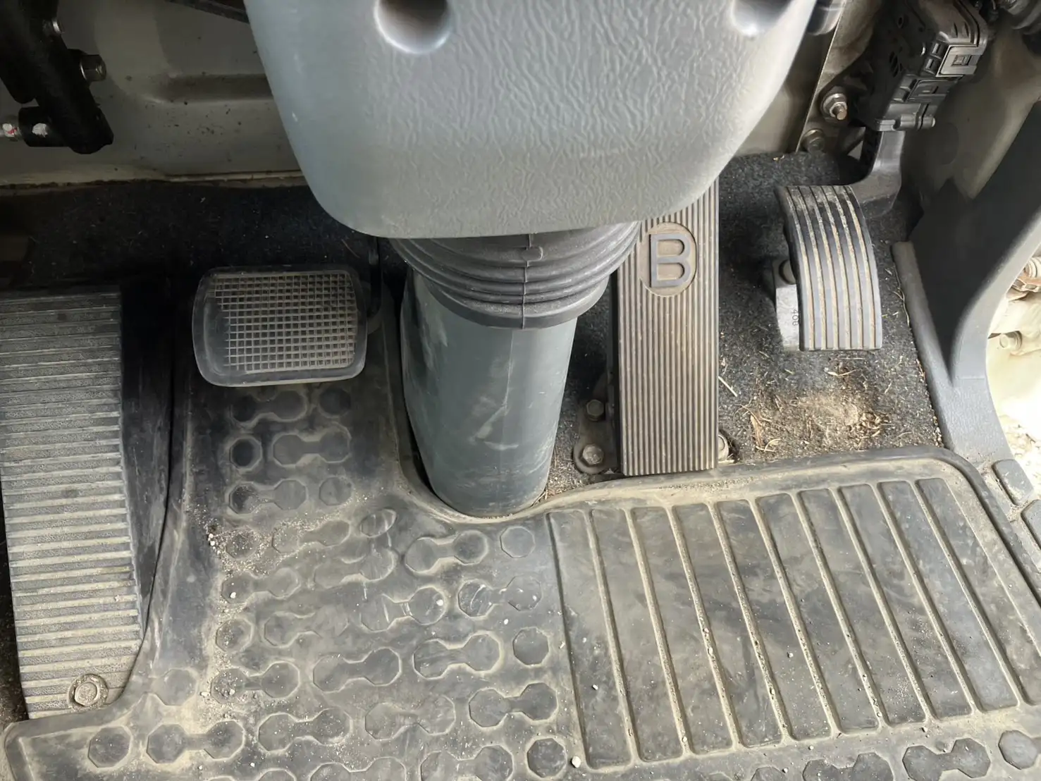 即戦力!(車検付R8.7)平成29年 三菱 4tウイング 6200ワイド リアエアサスの画像27