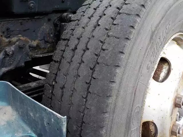 平成16年06月中古大型トラクタヘッド日野日野の画像21