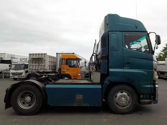 平成16年06月中古大型トラクタヘッド日野日野の画像4